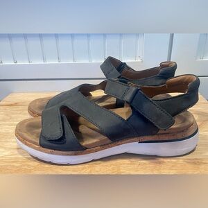 Earth Womens Outdoor Hiking Suede Size 9 Slingback Sandals Comfort Beach